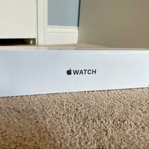 Sealed, NIB Apple Watch SE space gray aluminum case midnight sport band 44mm